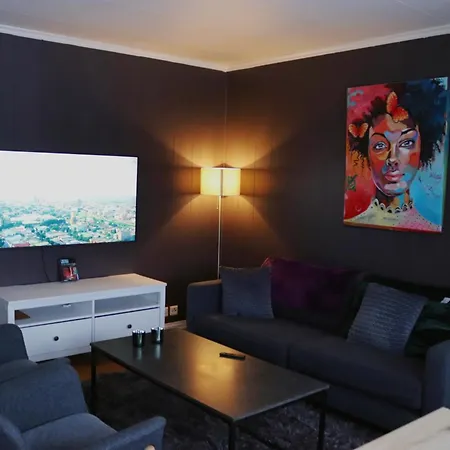 Private In Cozy - Les Homes Gjerdrum